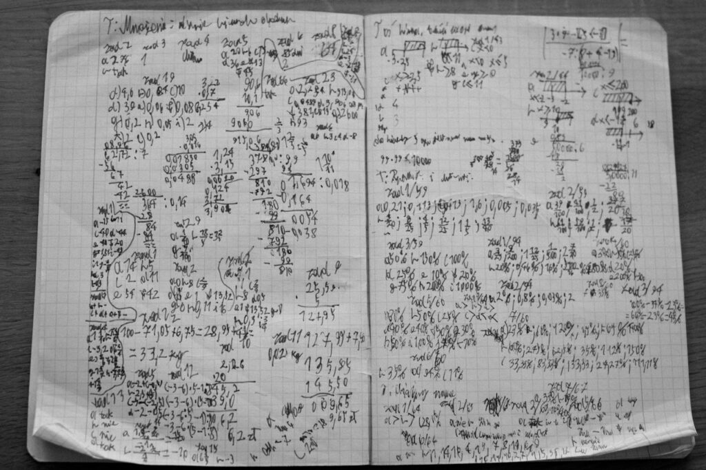 Caderno de Exercícios de Contabilidade Avançada